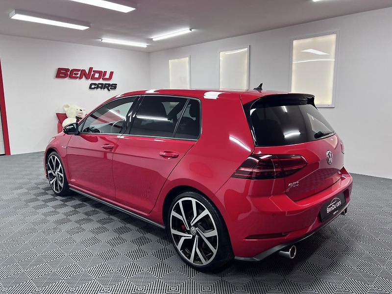 Volkswagen Golf GTI Performance 180 kW - fotka 9 z 50
