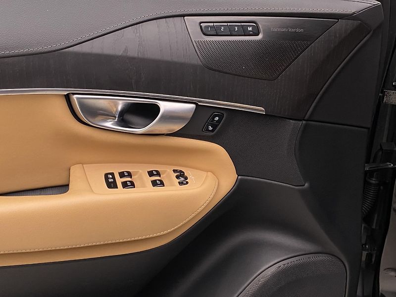 Volvo XC90 B5 AWD BRIGHT PLUS AUT CZ 7m - fotka 28 z 64