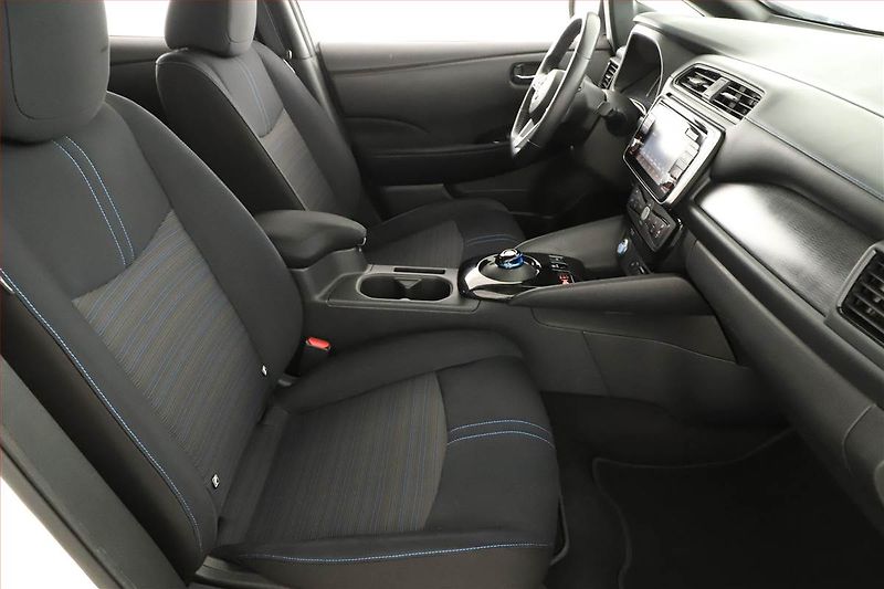 Nissan Leaf (2019) 40 kWh, SoH 87%, Automat - fotka 7 z 17