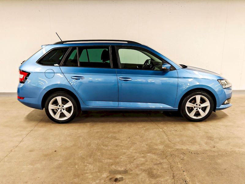 Škoda Fabia (2019) Combi 1.0 MPI 55 kW Ambition P - fotka 25 z 28