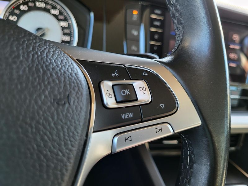 Volkswagen Touareg 3.0 V6 TDi DSG 4MOTION - fotka 20 z 46