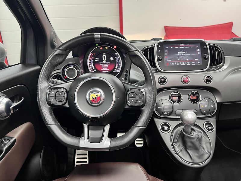 Fiat 500C Abarth 595C Turismo manuál - fotka 23 z 34