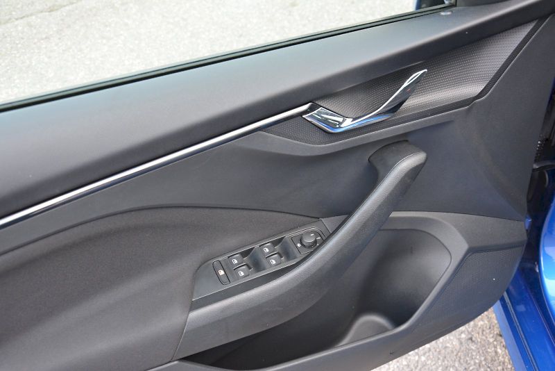 Škoda Kamiq (2021) 1.5 TSI 110 KW Ambition Extra - fotka 7 z 24