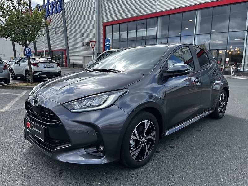Toyota Yaris 1.5 Hybrid Style ODBĚR ihned - fotka 9 z 29