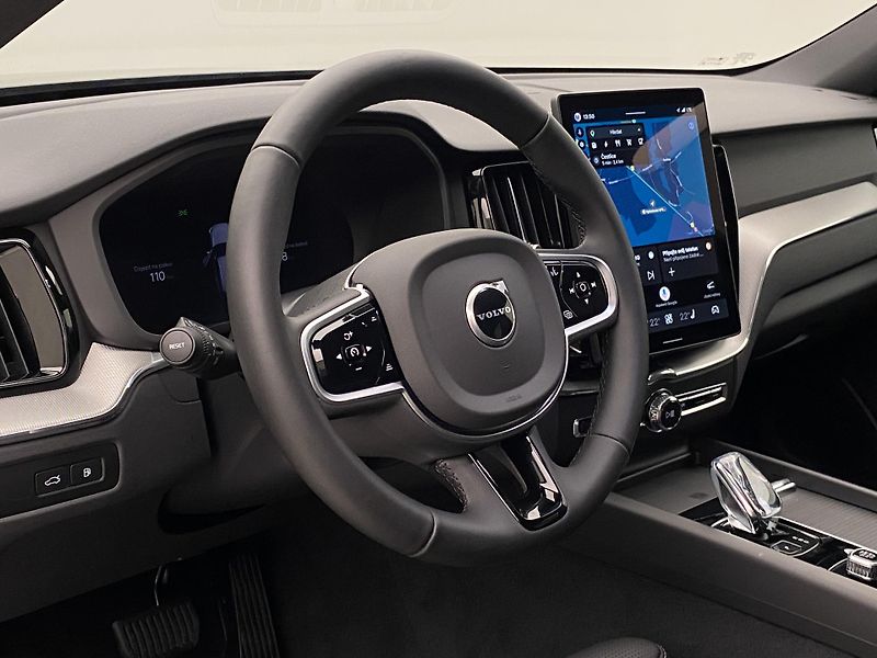 Volvo XC60 T6 AWD RECHARGE BLACK EDITION - fotka 19 z 61