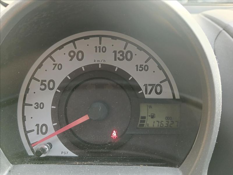Toyota Aygo 1,0 VVTi  Cool - fotka 19 z 19