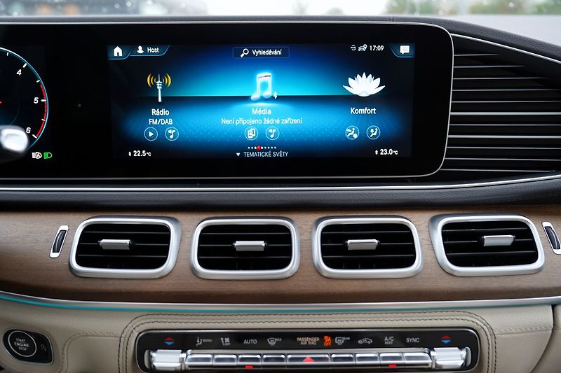 Mercedes-Benz GLS 350d 4Matic /21/360/7míst/ČR - fotka 39 z 50