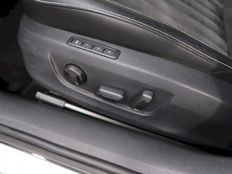 Škoda Superb (2023) STYLE PLUS 2.0TDI 147KW 4x4 DS - fotka 14 z 40