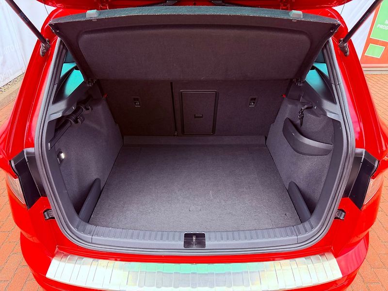 Škoda Karoq 1.5 TSi Sportline 4x4 DSG, ČR - fotka 10 z 34