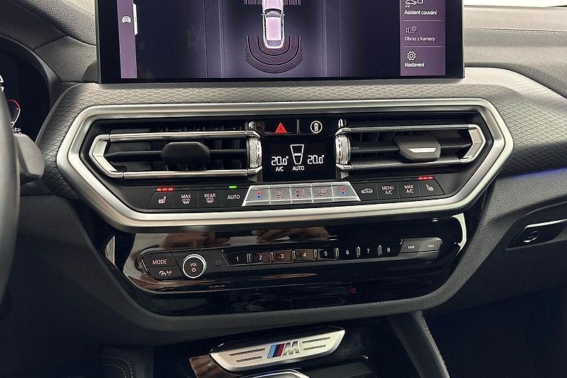 BMW X4 M40d - fotka 20 z 26