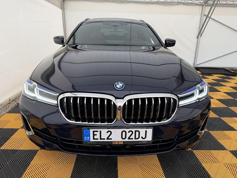 BMW Řada 5 530e*4x4*DPH*Top Výbava* - fotka 3 z 42