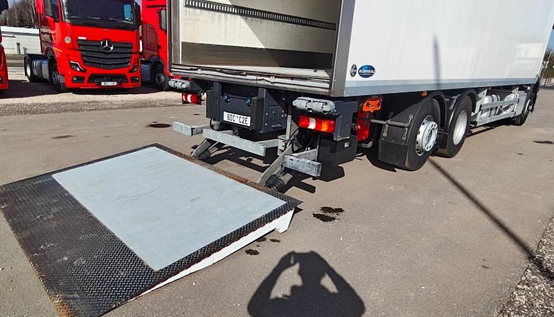 Mercedes-Benz Actros (2020) 2530 6x2 chlaďák EURO 6 - fotka 5 z 24