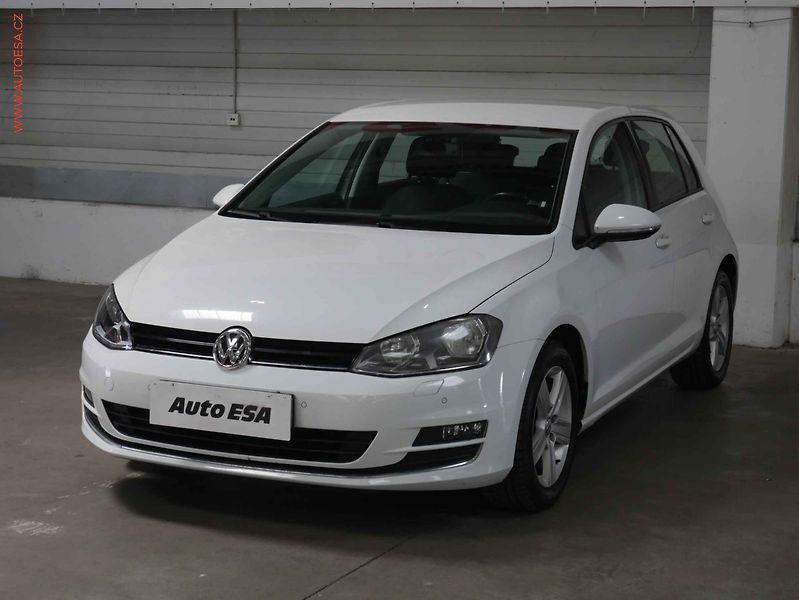 Volkswagen Golf (2014) 1.4 TSI, ČR, AC, výhřev sed. - fotka 3 z 25