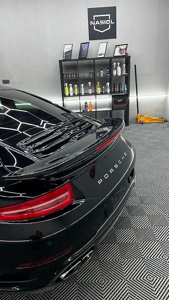 Porsche 911 3.8 TURBO 383 kW - fotka 22 z 24