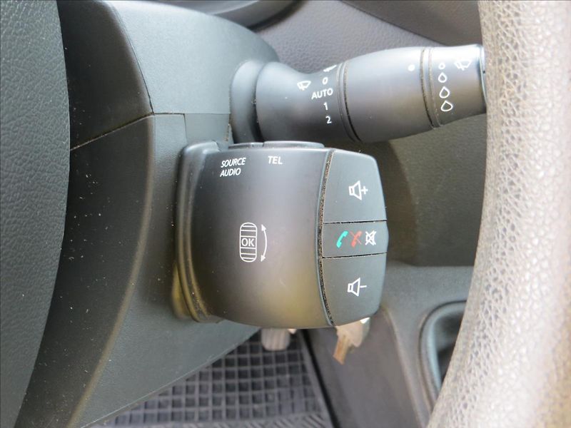 Opel Movano 2,3 CDTI 107kW SKLÁPĚČ DVOUMON - fotka 19 z 21