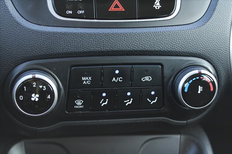 Hyundai ix35 1.6GDI 99kW ČR - fotka 16 z 18