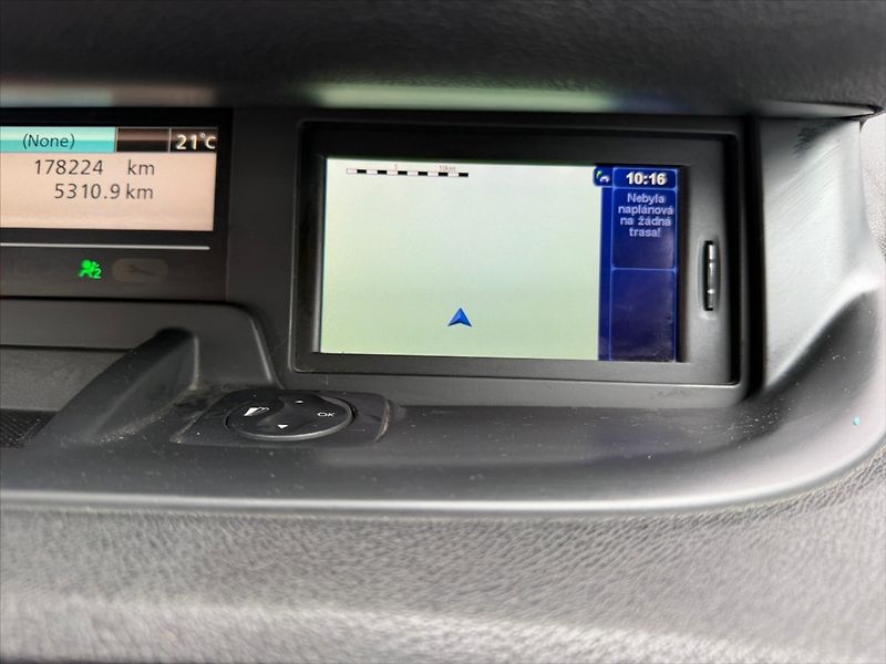 Renault Scénic 1,5 Dci 63kW-SERVISKA - fotka 18 z 23