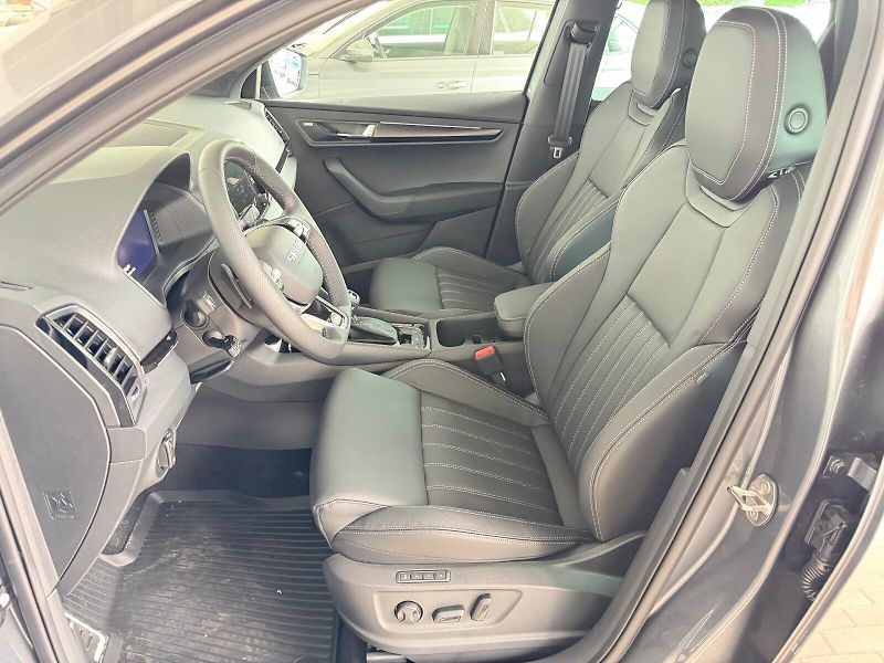 Škoda Karoq (2025) Sportline 1.5 TSI / 110 kW DSG - fotka 6 z 31