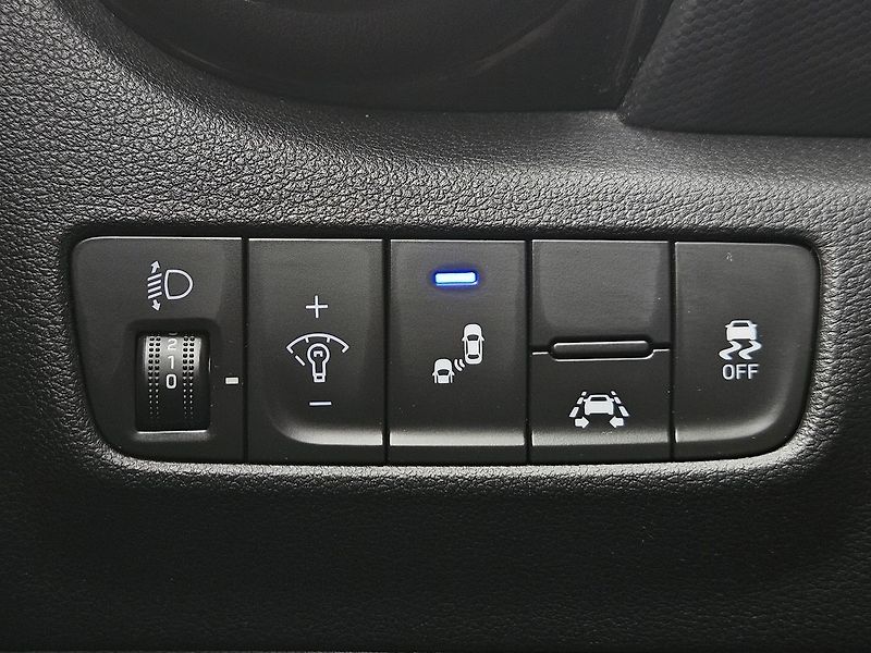 Hyundai Kona 1,0 T-GDi, Mystic+Guard, 1.maj - fotka 15 z 35