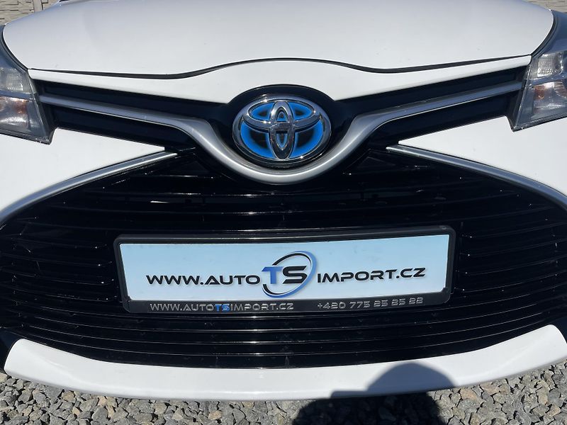 Toyota Yaris 1.5i 16v HYBRID 142TKM TOP 1A! - fotka 61 z 169
