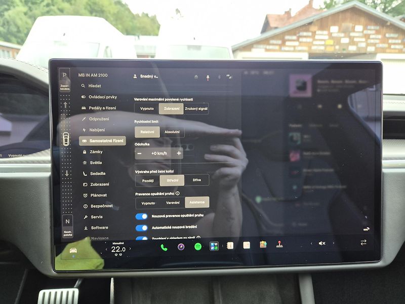 Tesla Model S PLAID PERFORMANCE - fotka 23 z 47