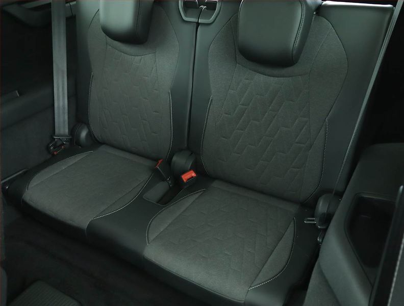 Volkswagen Tayron (2025) 1.5 eTSI - fotka 16 z 21