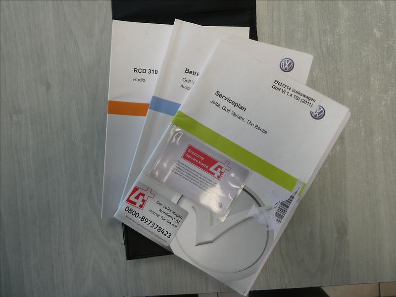 Volkswagen Golf 1,4 TSi 90kW STYLE - fotka 38 z 43
