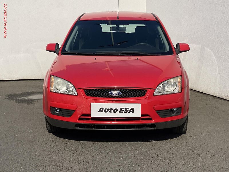 Ford Focus (2007) 1.6 TDCi, ČR, AC - fotka 2 z 16