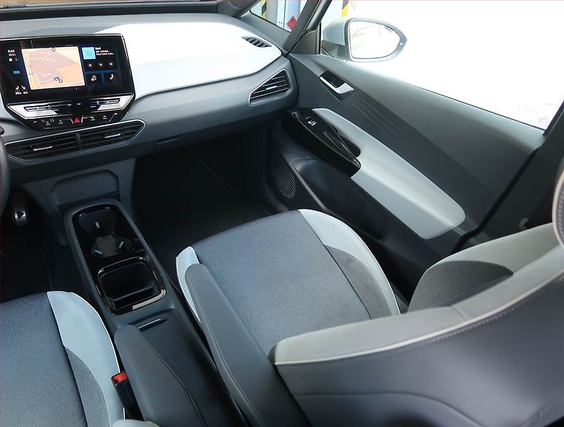 Volkswagen ID.3 (2021) Pro Perf. (62 kWh), SoH 92% - fotka 8 z 22