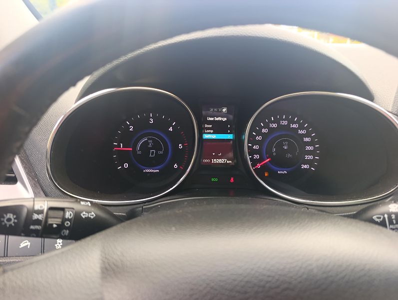 Hyundai Grand Santa Fe (2015) 2.2 CRDi 4x4 6míst tažné - fotka 19 z 20