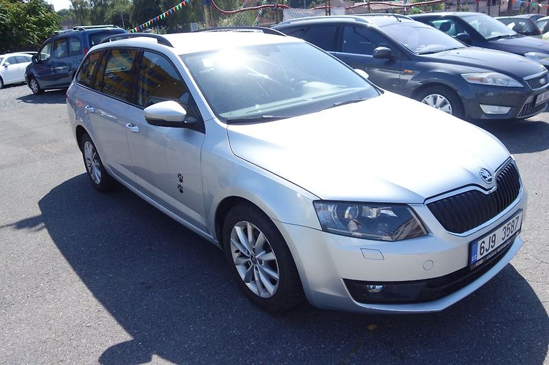 Škoda Octavia 2.0 TDI 110kW DSG - fotka 4 z 24