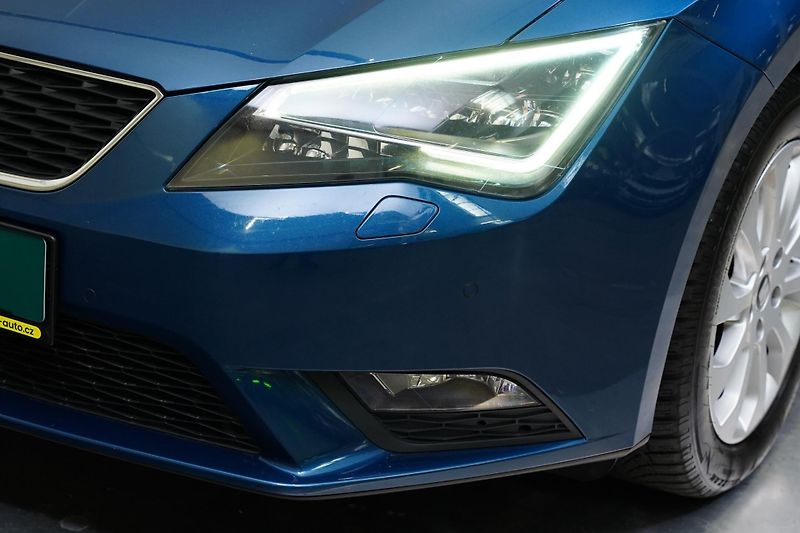 Seat Leon - fotka 9 z 27