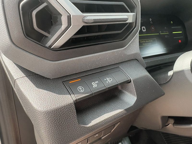 Dacia Duster (2026) Journey hybrid-G 150 4x4 - fotka 17 z 22