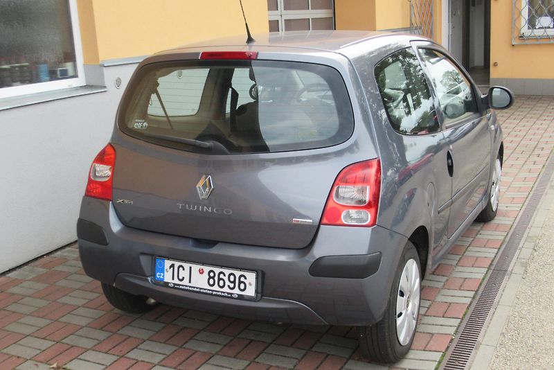 Renault Twingo 1.1i KLIMA SADA KOL - fotka 8 z 18
