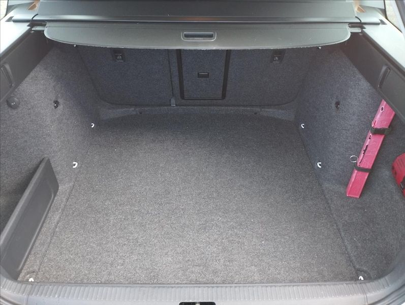 Škoda Octavia 2,0 TDi 110KW 4X4 - fotka 18 z 18