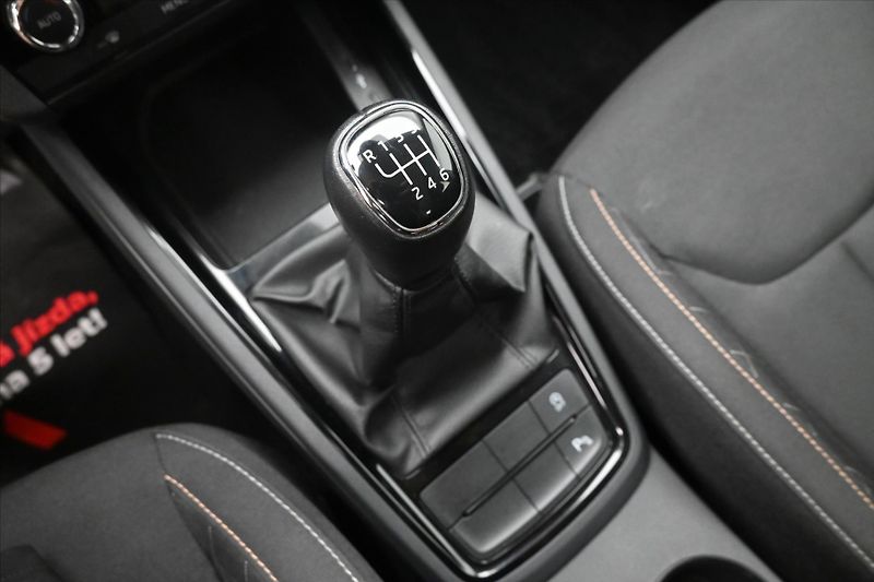 Škoda Kamiq 1,0 TSI 81 kW VIRTUAL NAVI Zár - fotka 22 z 30