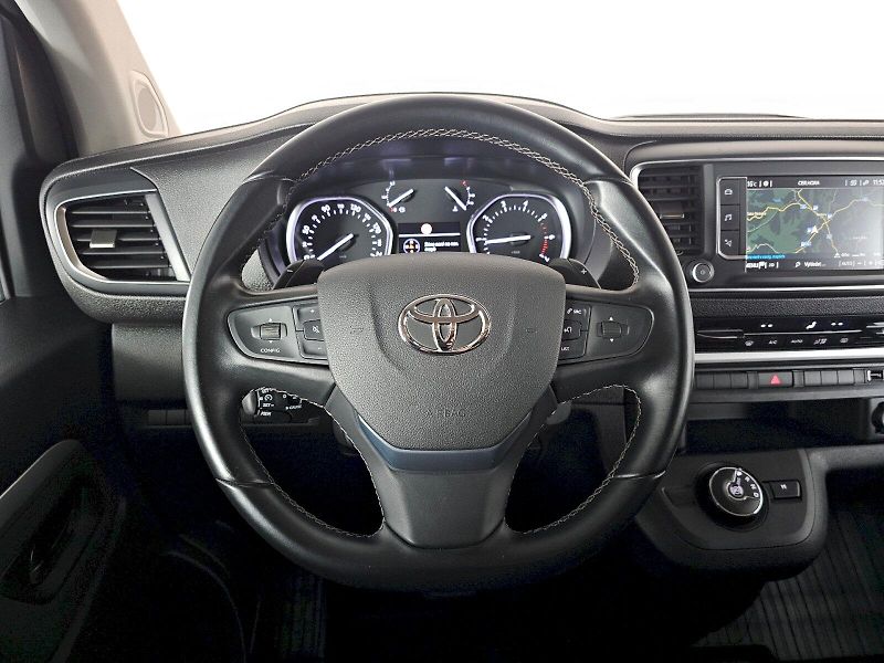 Toyota ProAce City Verso (2024) 2.0D 180k 8AT Shuttle 8S Busin - fotka 8 z 32