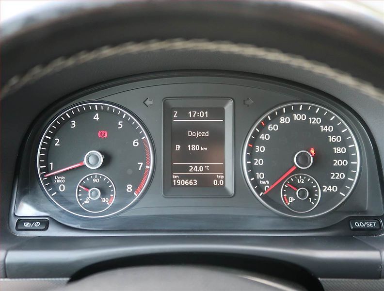 Volkswagen Touran (2012) Comfortline 1.4 TSI, Navi - fotka 11 z 19