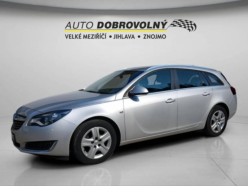 Opel Insignia ST 1.6CDTi MT6 - fotka 2 z 29
