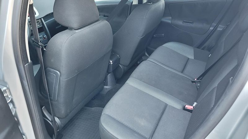 Peugeot 207 1,4i KOUPENO V ČR - fotka 15 z 18