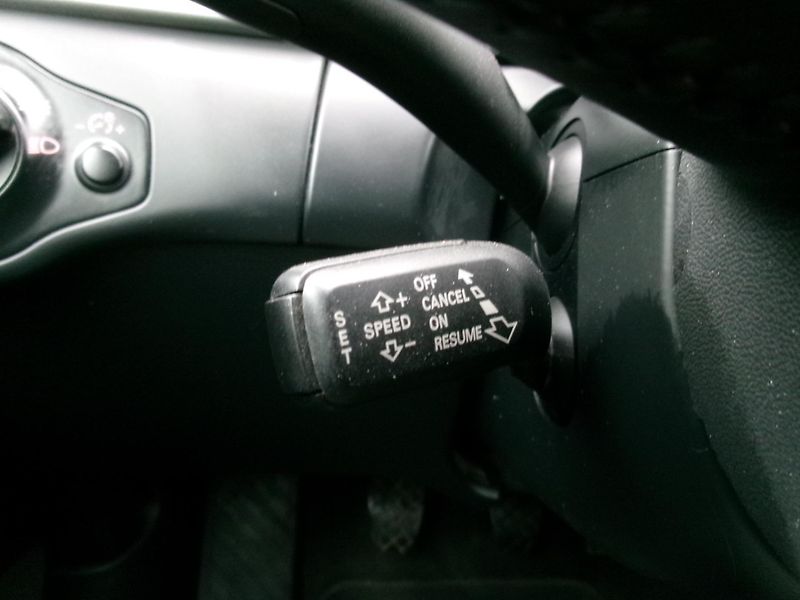 Audi A4 (2008) 2,0TDI AC TEMP VÝHŘEV ALU - fotka 15 z 31