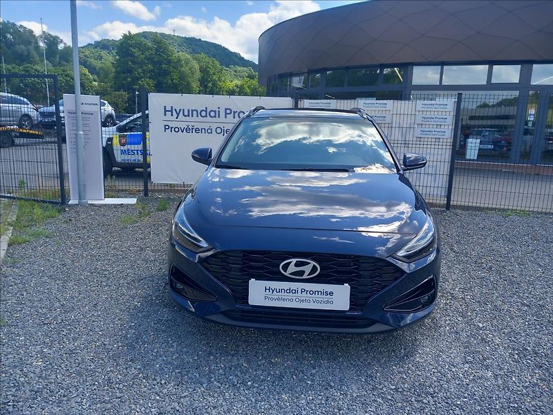 Hyundai i30 1,0 T-GDi, MT STYLE SAFETY - fotka 2 z 25