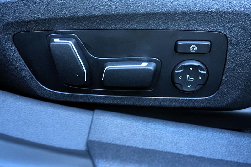 BMW M3 Competition xDrive, Ventilace - fotka 35 z 39
