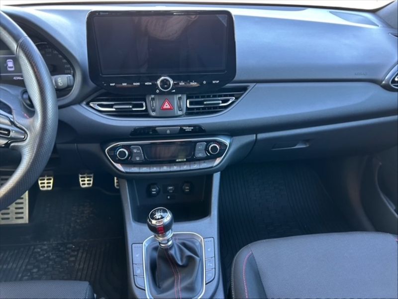 Hyundai i30 1,0 T-GDI N-line - fotka 10 z 11