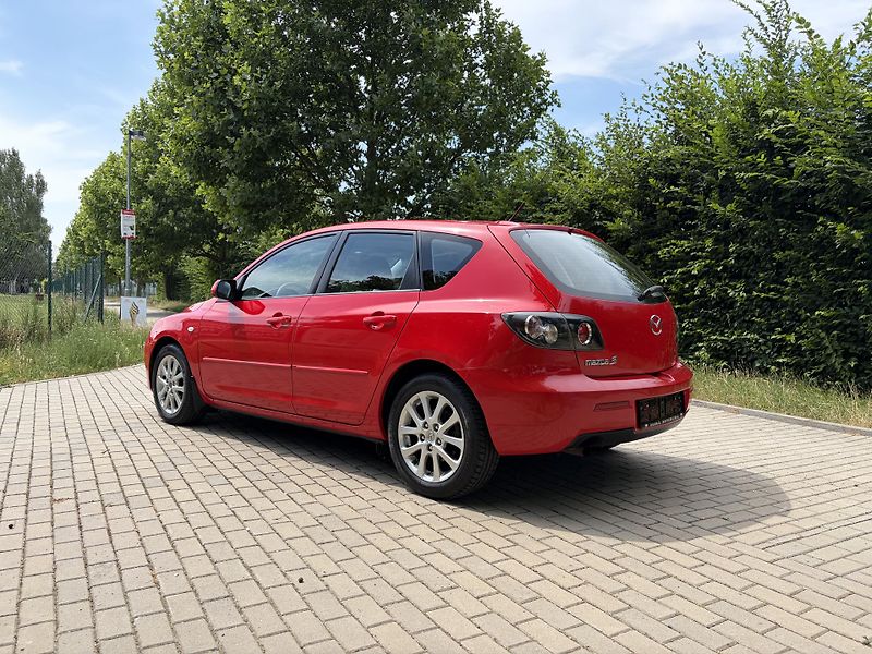 Mazda 3 1.6 Sport Active - fotka 6 z 25