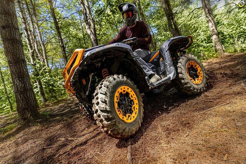 Can-Am Outlander 1000R XT-P (2026) T ABS SAS MY26 - fotka 14 z 20