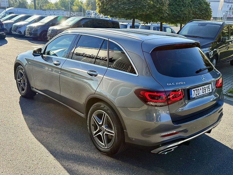 Mercedes-Benz GLC (2021) 220 d 4MATIC SUV - fotka 45 z 46