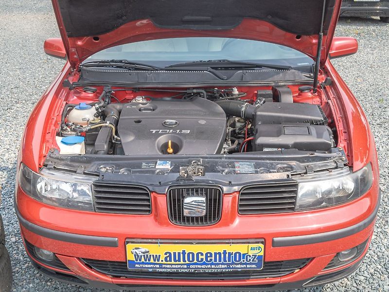 Seat Leon (2002) 1.9TDI 66KW DIGI – 2x KOLA - fotka 33 z 39