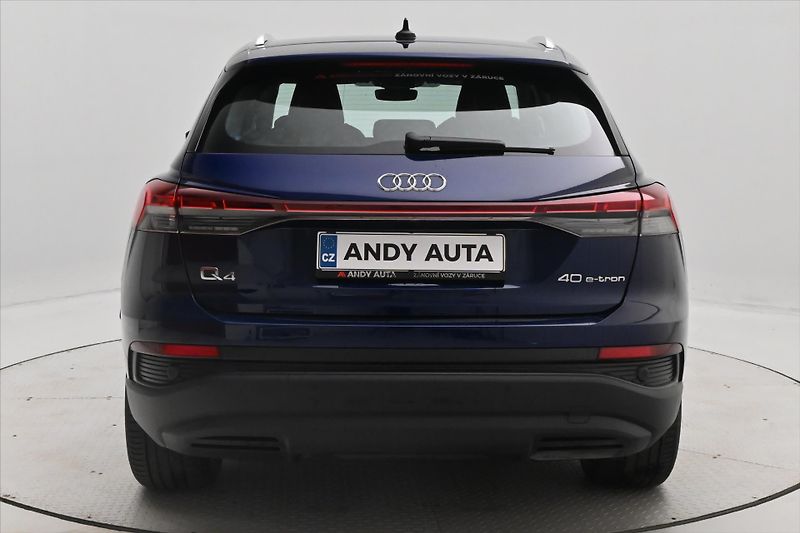 Audi Q4 40 e-tron 150kW 82kWh SOH 92% - fotka 6 z 30