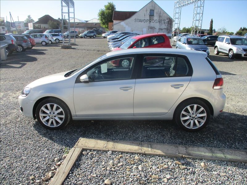 Volkswagen Golf 1,4 TSI, Highline, aut. klima, - fotka 9 z 24